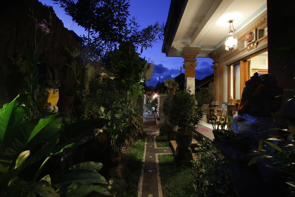 Loris Homestay Ubud  Exterior photo